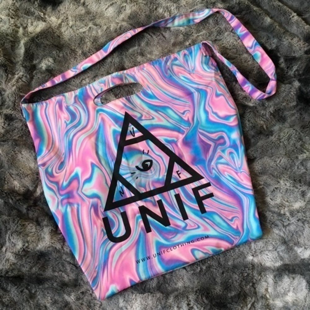 UNIF Melt Tote